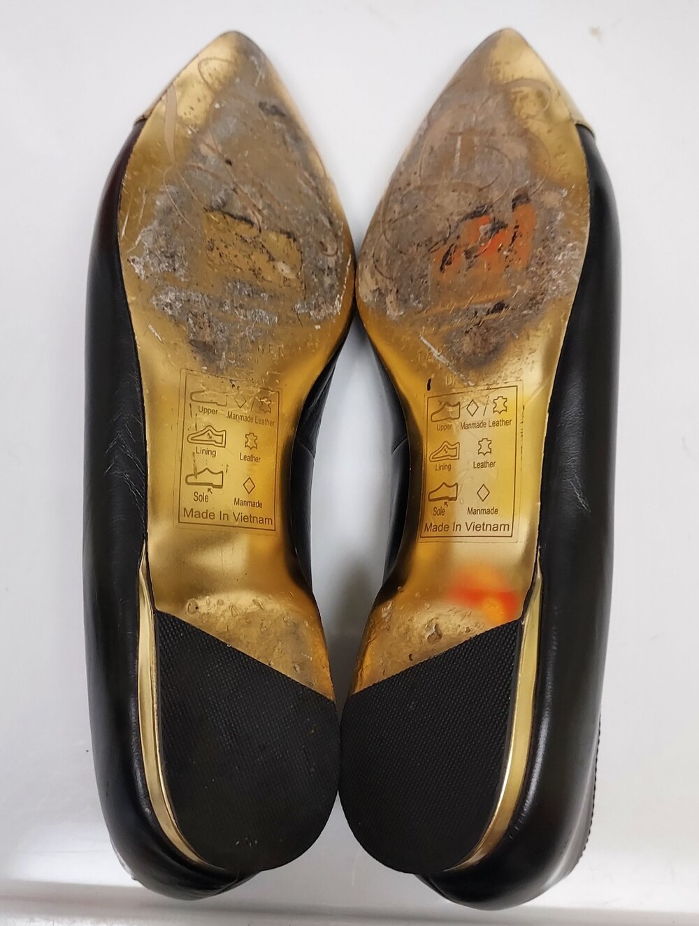 🖤 Ted Baker London Black and Gold Leather Flats Size US 7.5 - Picture 4 of 4